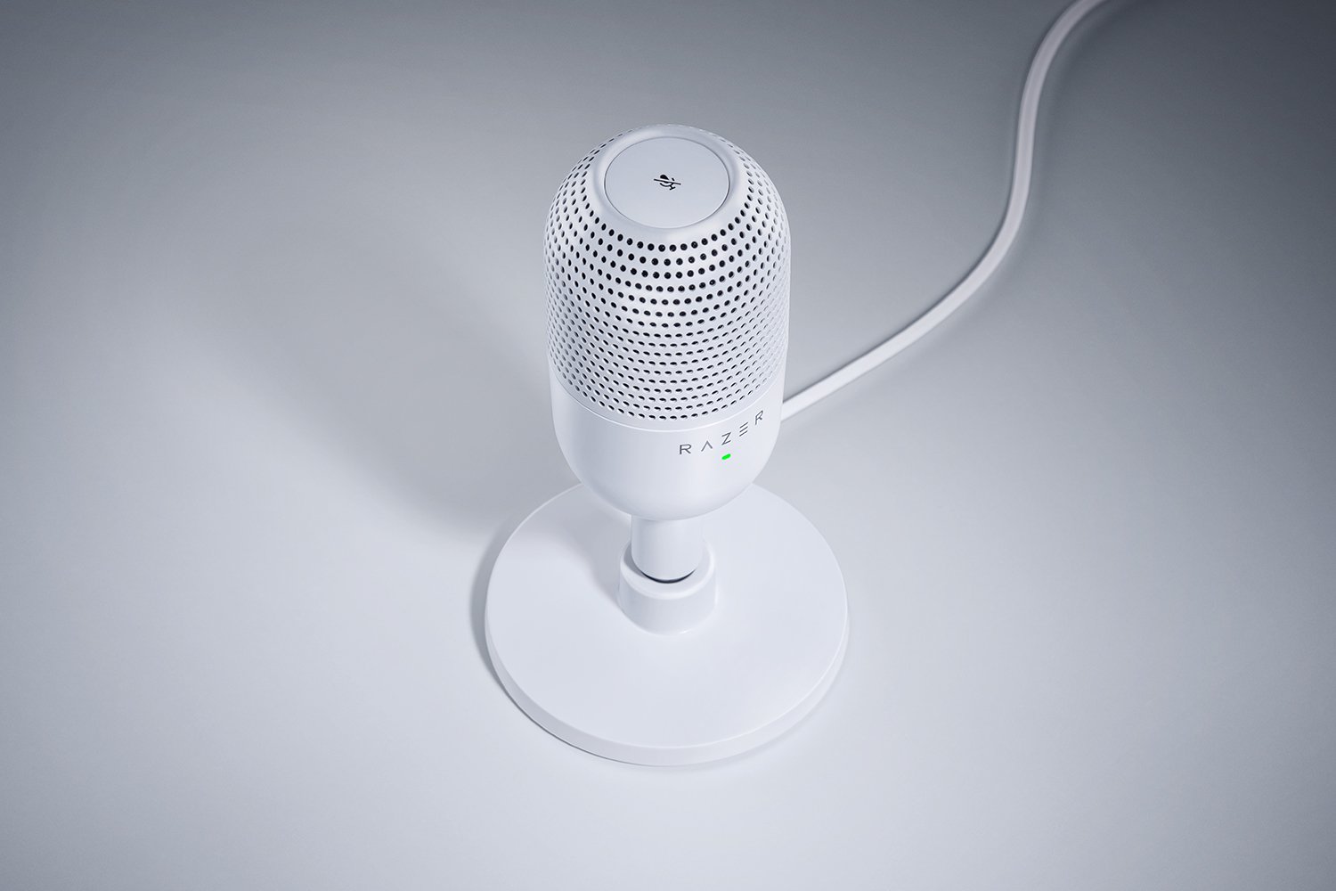 Ultra-Compact USB Microphone with Tap-to-Mute – Razer Seiren