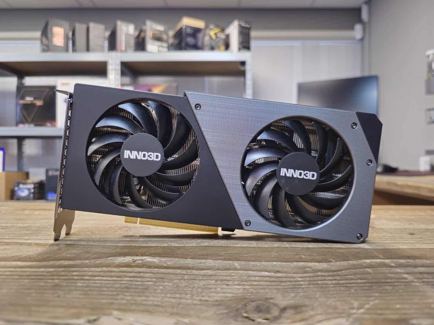 INNO3D GEFORCE RTX4070 12GB ホワイト