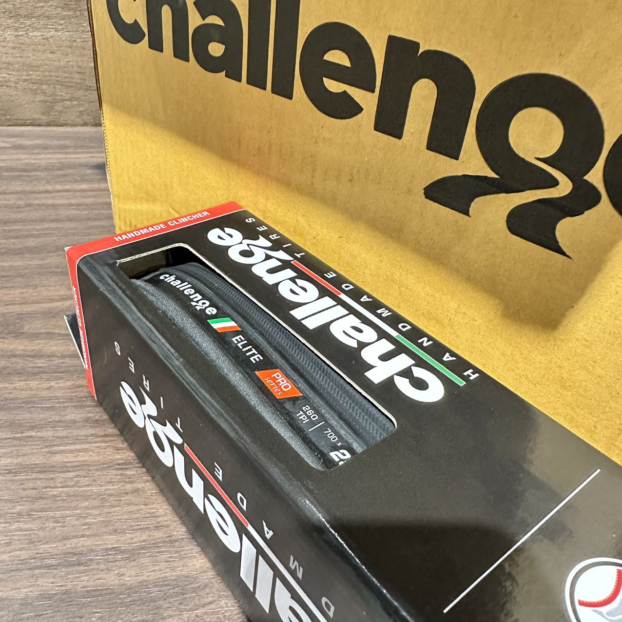 Challenge Elite Pro Handmade Clincher 25c Road Tires | gofondo