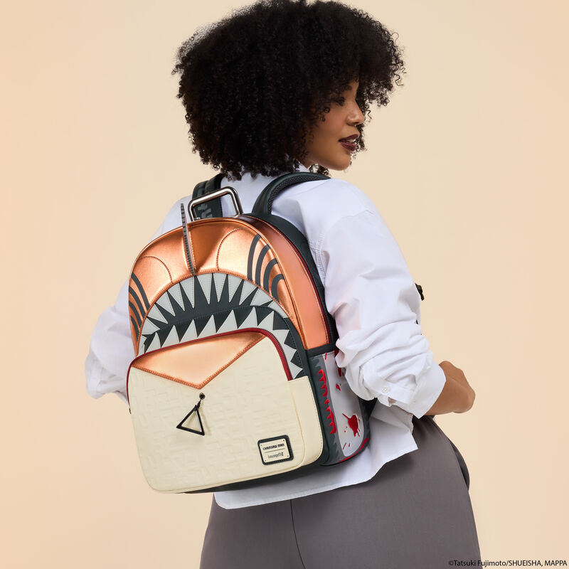 Loungefly: Crunchyroll Chainsaw Man Full-Size Backpack | Sheldonet