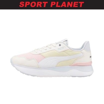 oyumaー3です♪ Height Puma Women's Sneakers That Make You Taller Puma Smash
