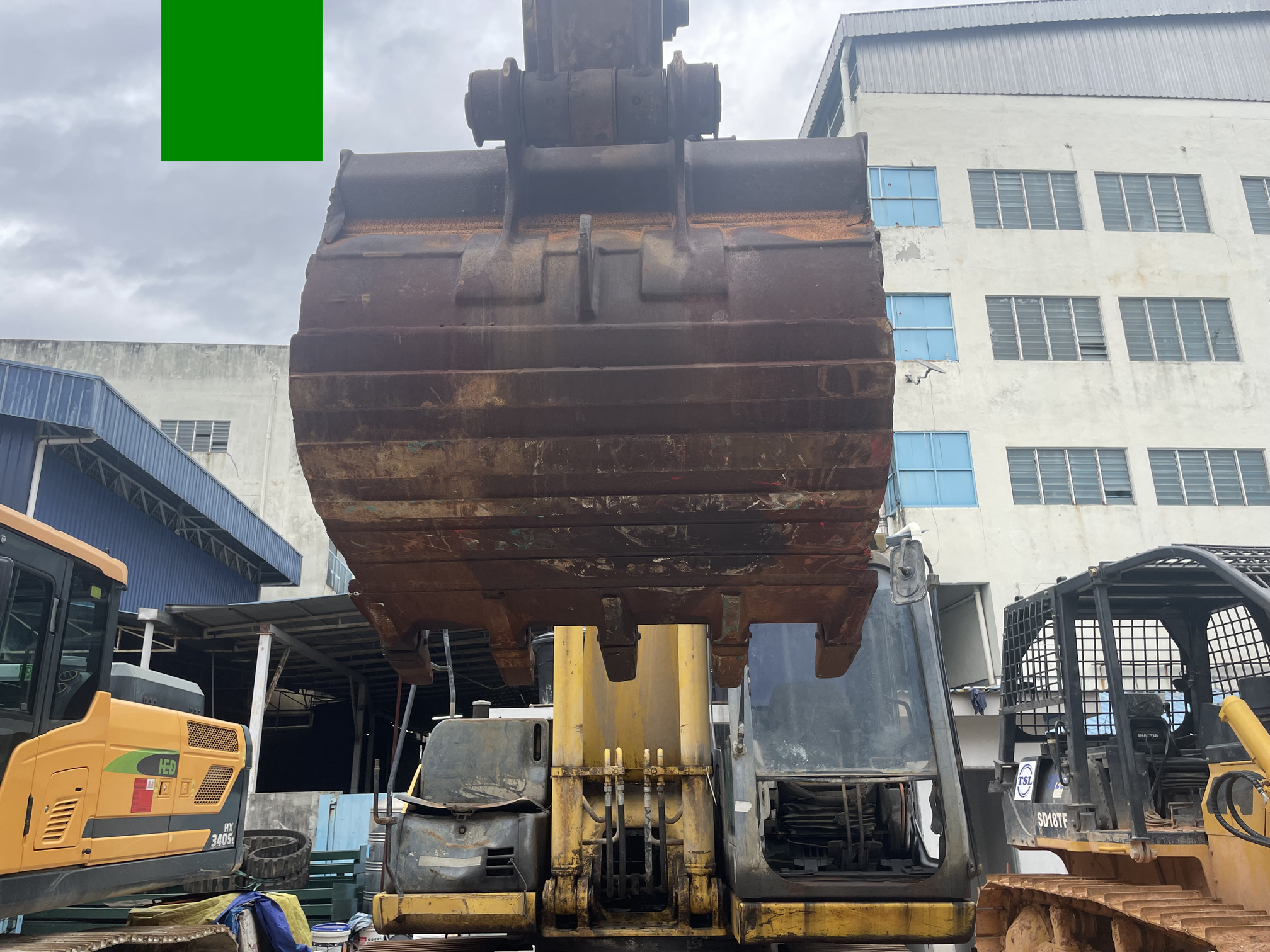 SUMITOMO EXC SH240-5 (3204) | FINBOND HEAVY MACHINERY SDN BHD