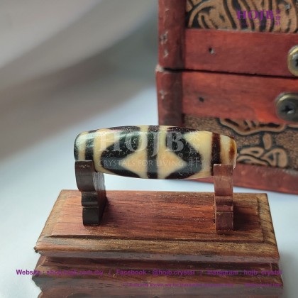 HOJB Tibetan Precious Antiquity Cinnabar Old Pure DZI Four-Line