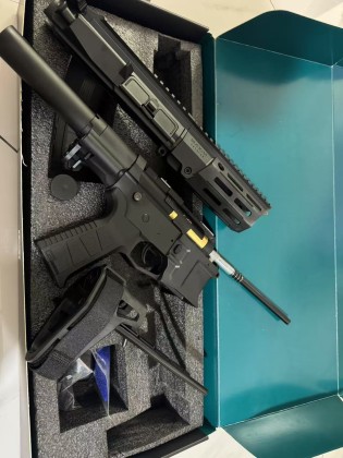 スタンダード電動ガン ブラック Aimpoint付き 7sAEIGkZ6850213053a4d_17500818