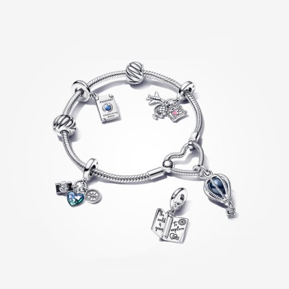 PANDORA パスポート　チャーム Pandora Openable Passport Dangle Charm | Pandora Malaysia