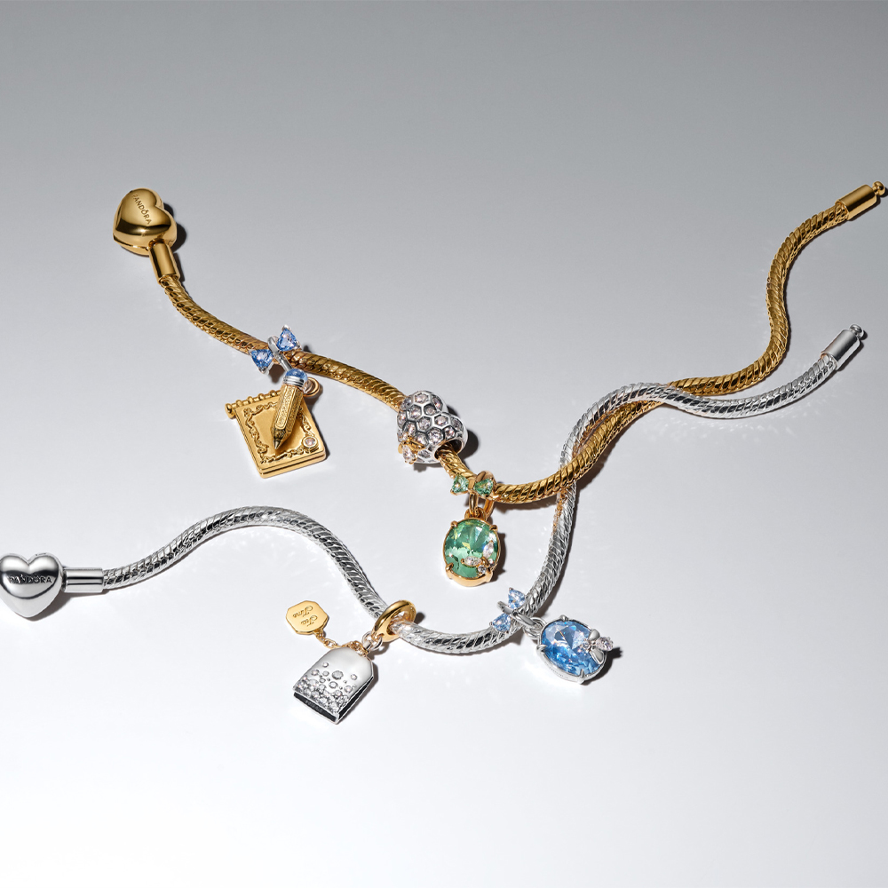 アクセサリー pandora Bridgerton Butterfly & Bee Charm 6j1VaAXA695f61e1c4448_17678586