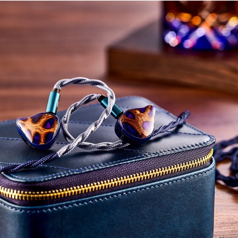 Unique Melody Multiverse Mentor, In-Ear Monitors : 4EST + 4BA +
