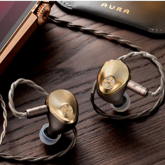Astell&Kern Aura, Premium In-Ear Monitors: Collaboration with