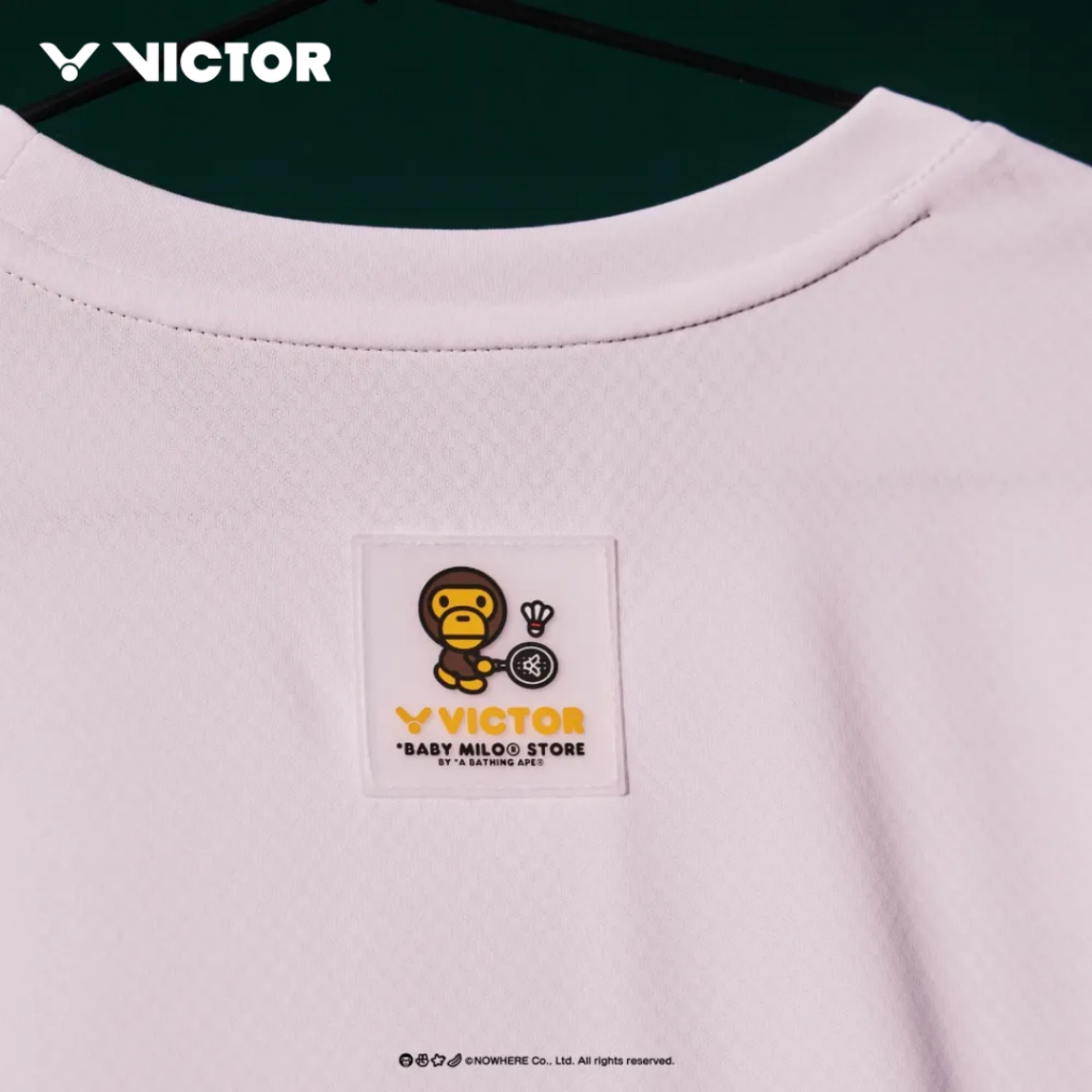 VICTOR x BABY MILO STORE® 白Tシャツ　M VICTOR x BABY MILO STORE® Collection Knitted T-Shirt T-502BM